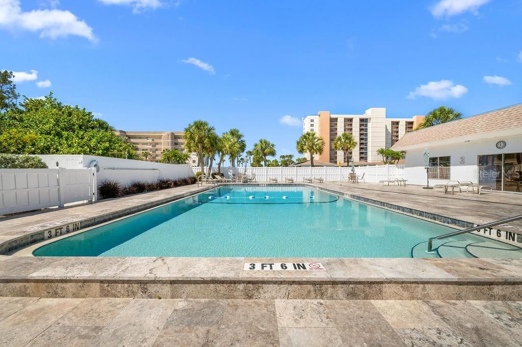For Sale: $475,000 (2 beds, 2 baths, 1132 Square Feet)