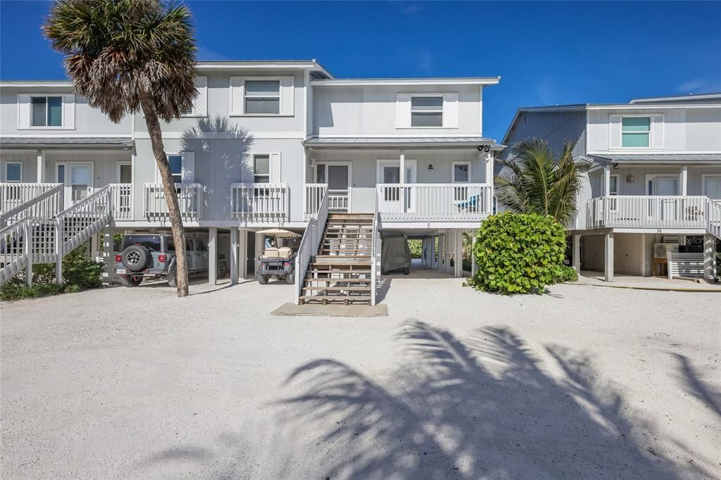For Sale: $2,100,000 (2 beds, 2 baths, 1276 Square Feet)