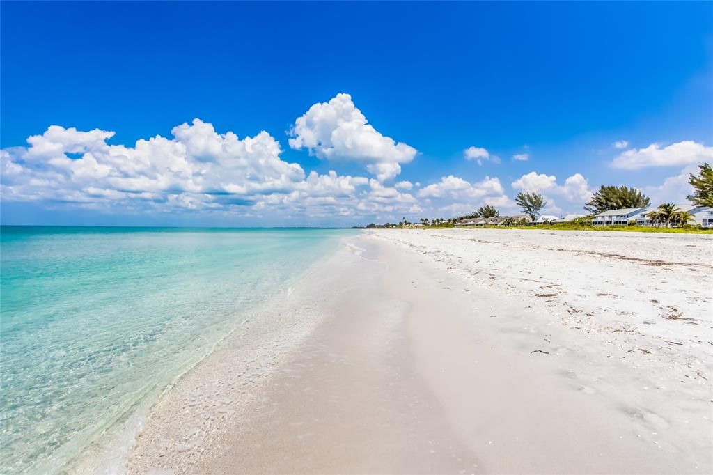 For Sale: $2,100,000 (2 beds, 2 baths, 1276 Square Feet)