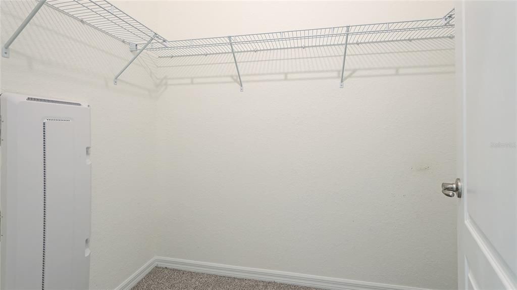 Под контрактом: $3,200 (3 спален, 3 ванн, 2219 Квадратных фут)