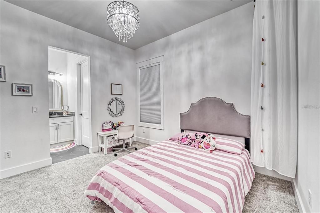 En Venta: $1,595,000 (4 camas, 4 baños, 3351 Pies cuadrados)