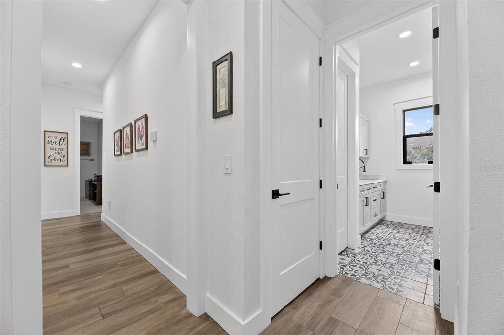 En Venta: $1,595,000 (4 camas, 4 baños, 3351 Pies cuadrados)