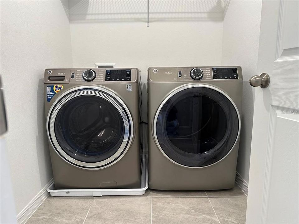 待售: $359,999 (3 贝兹, 2 浴室, 1685 平方英尺)