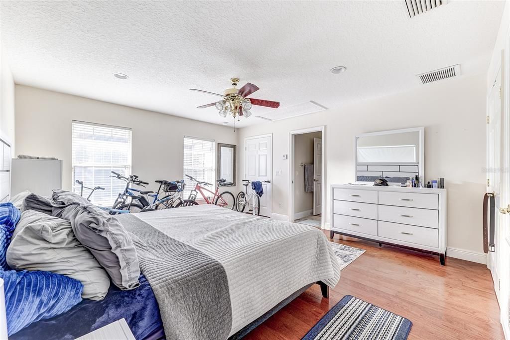For Sale: $1,299,900 (5 beds, 3 baths, 3731 Square Feet)