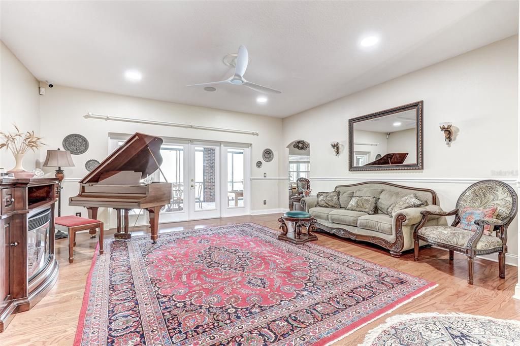 For Sale: $1,299,900 (5 beds, 3 baths, 3731 Square Feet)