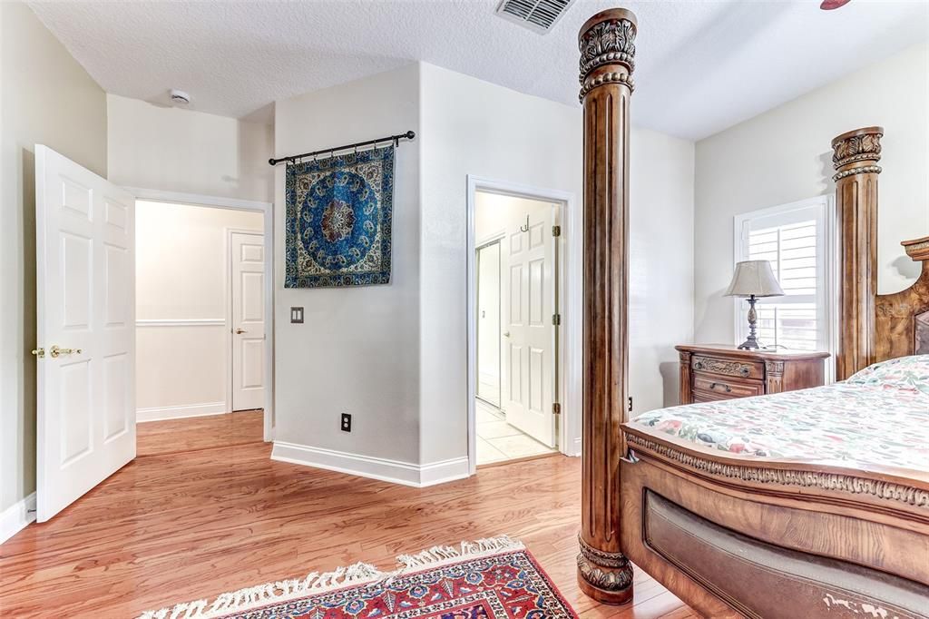 For Sale: $1,299,900 (5 beds, 3 baths, 3731 Square Feet)