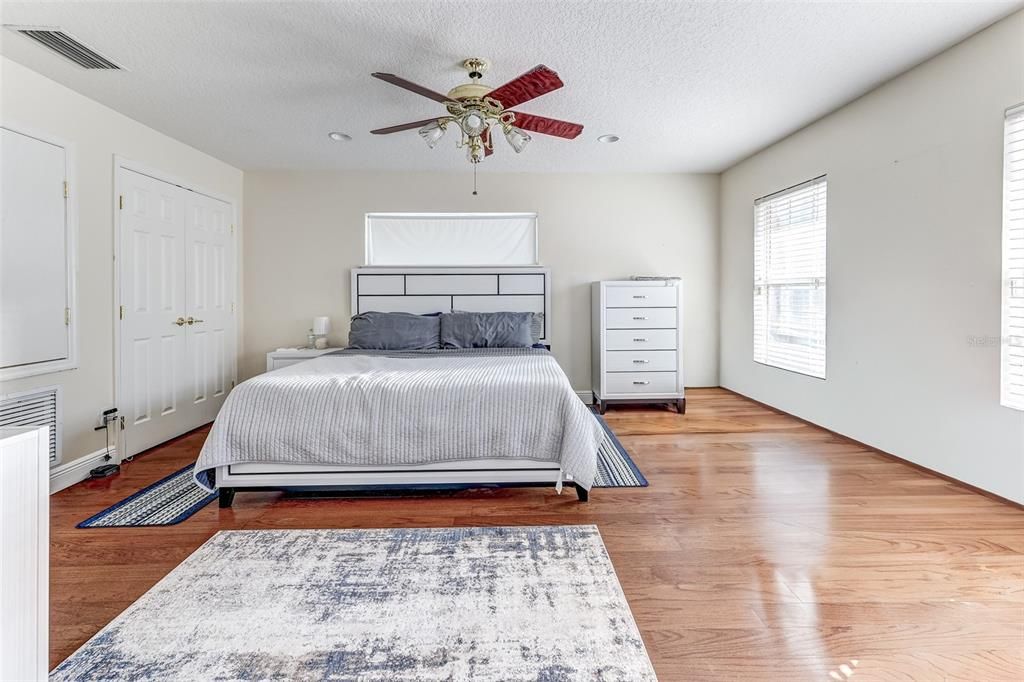 For Sale: $1,299,900 (5 beds, 3 baths, 3731 Square Feet)
