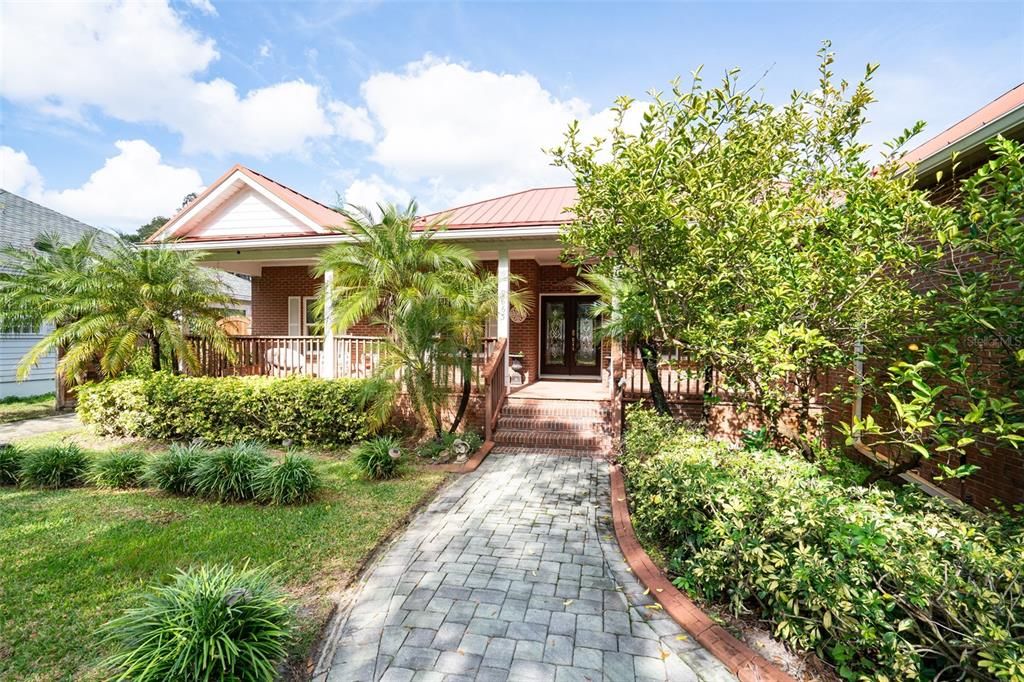 For Sale: $1,299,900 (5 beds, 3 baths, 3731 Square Feet)