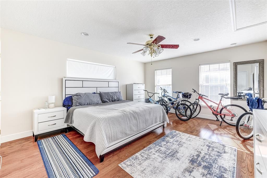 For Sale: $1,299,900 (5 beds, 3 baths, 3731 Square Feet)