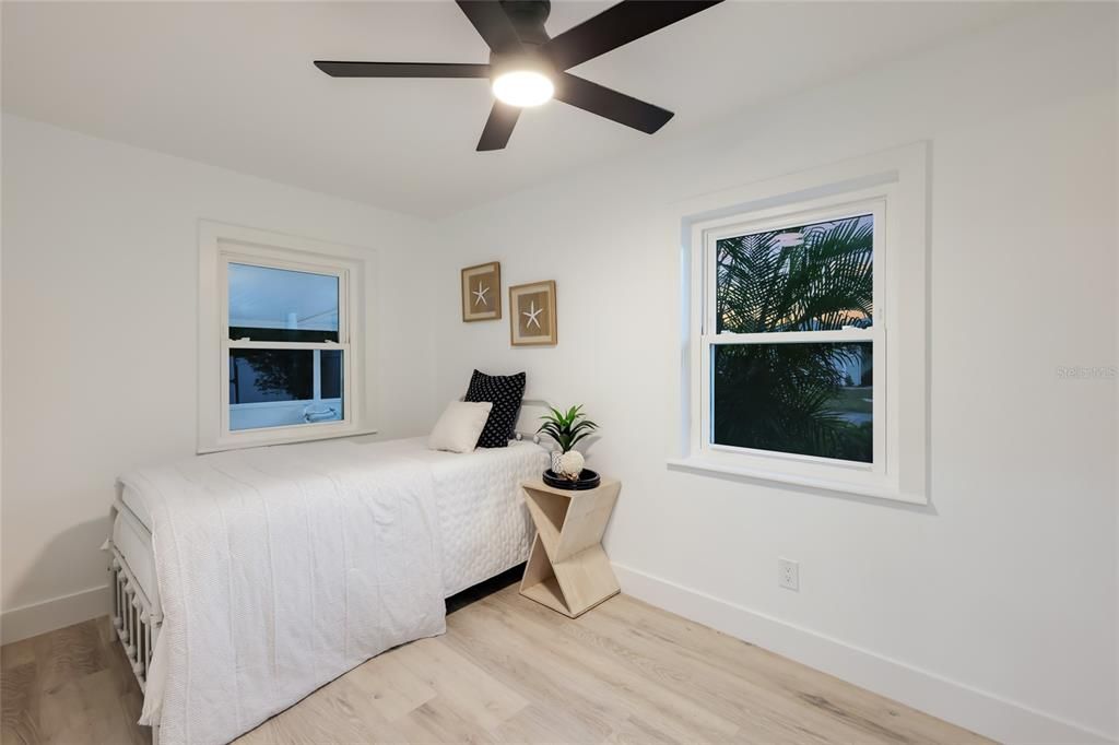 Active With Contract: $537,400 (4 beds, 2 baths, 1870 Square Feet)