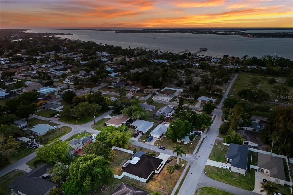 Active With Contract: $537,400 (4 beds, 2 baths, 1870 Square Feet)