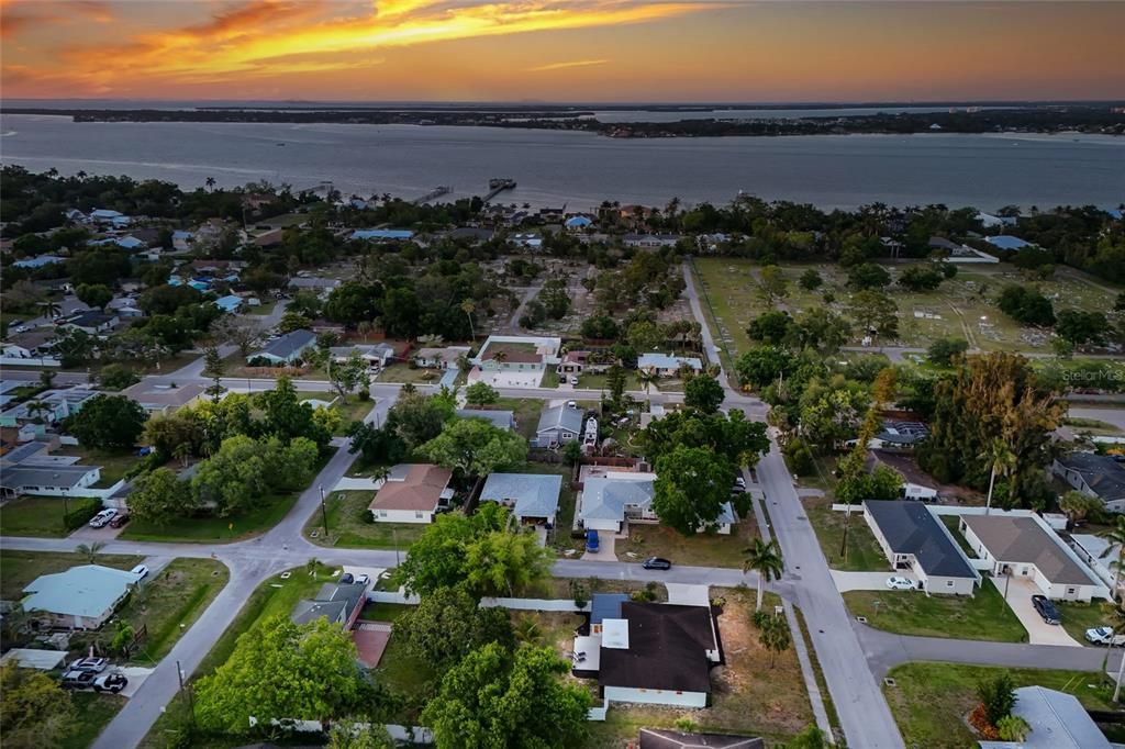 Active With Contract: $537,400 (4 beds, 2 baths, 1870 Square Feet)