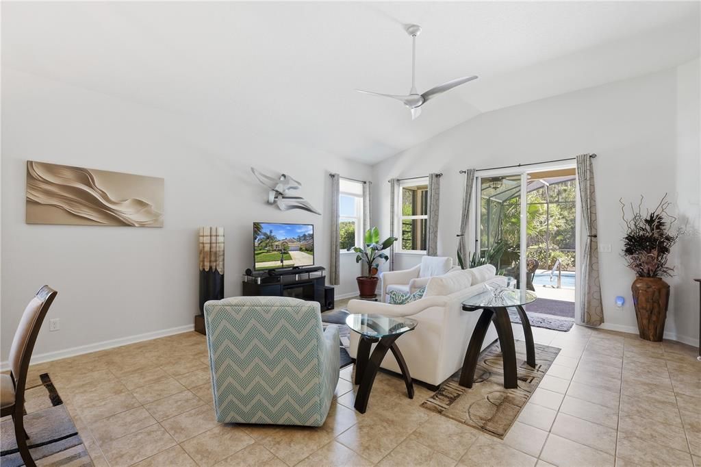 Active With Contract: $445,000 (4 beds, 2 baths, 1988 Square Feet)