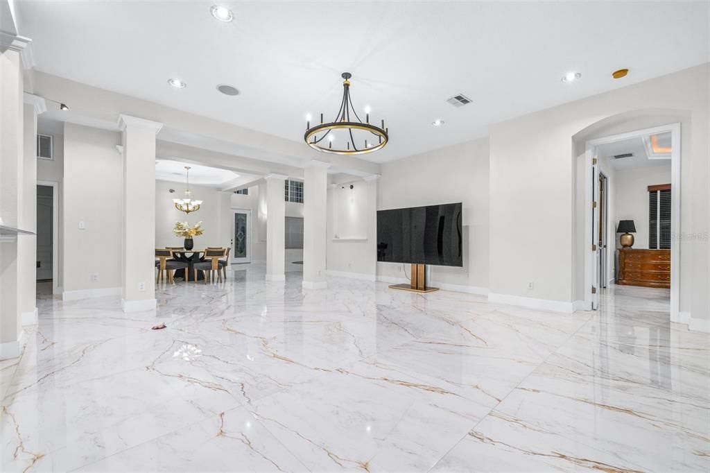 En Venta: $998,500 (5 camas, 4 baños, 3997 Pies cuadrados)