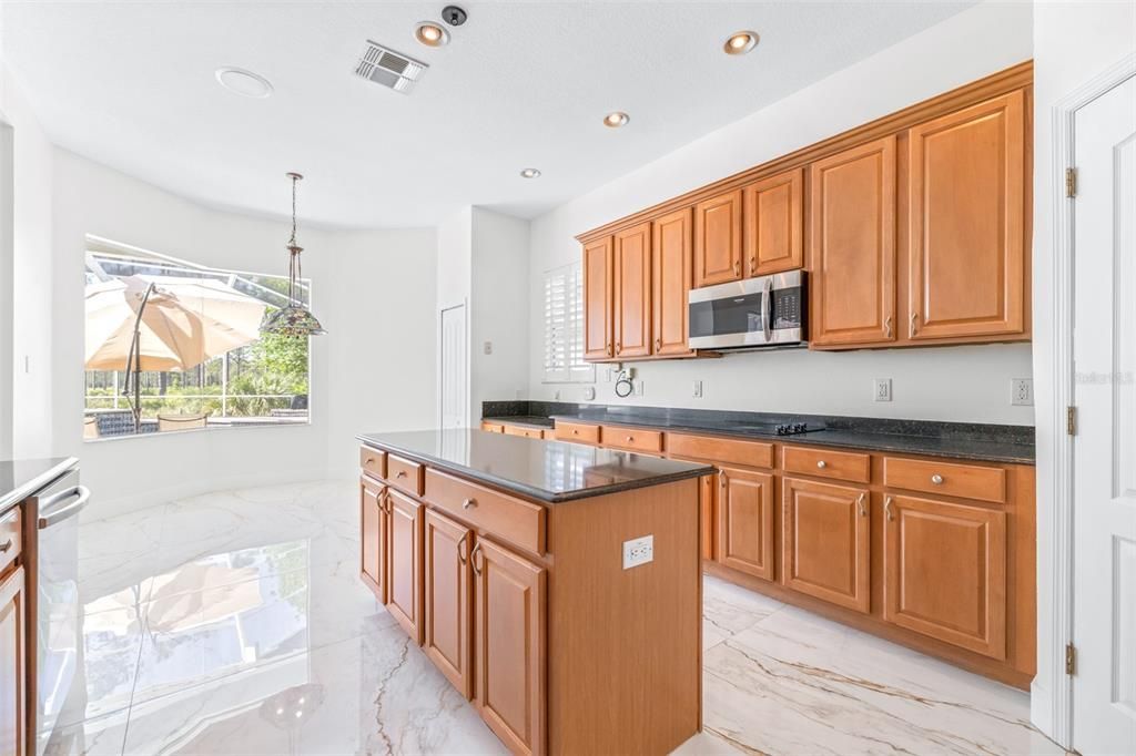 En Venta: $998,500 (5 camas, 4 baños, 3997 Pies cuadrados)