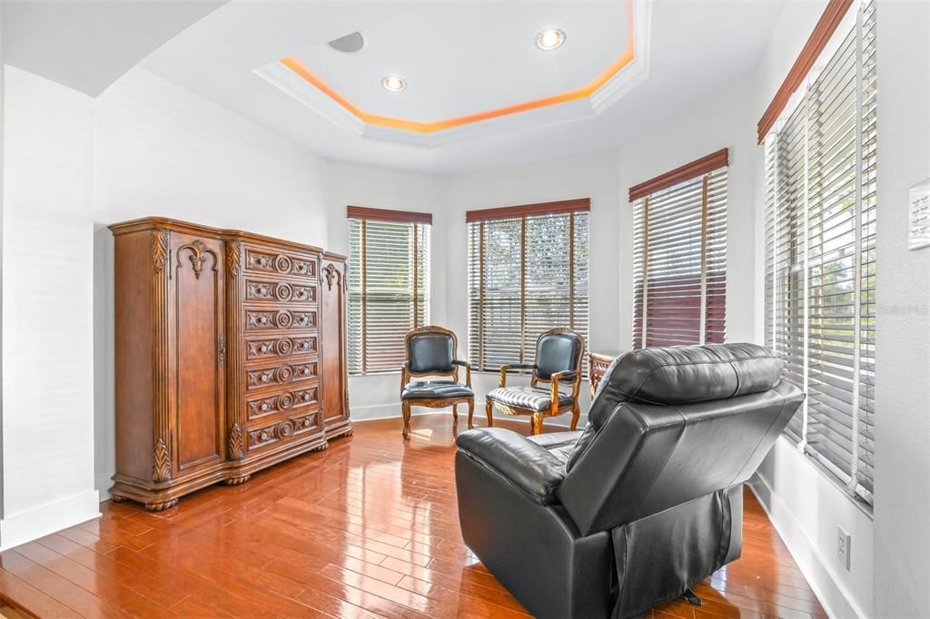 En Venta: $998,500 (5 camas, 4 baños, 3997 Pies cuadrados)