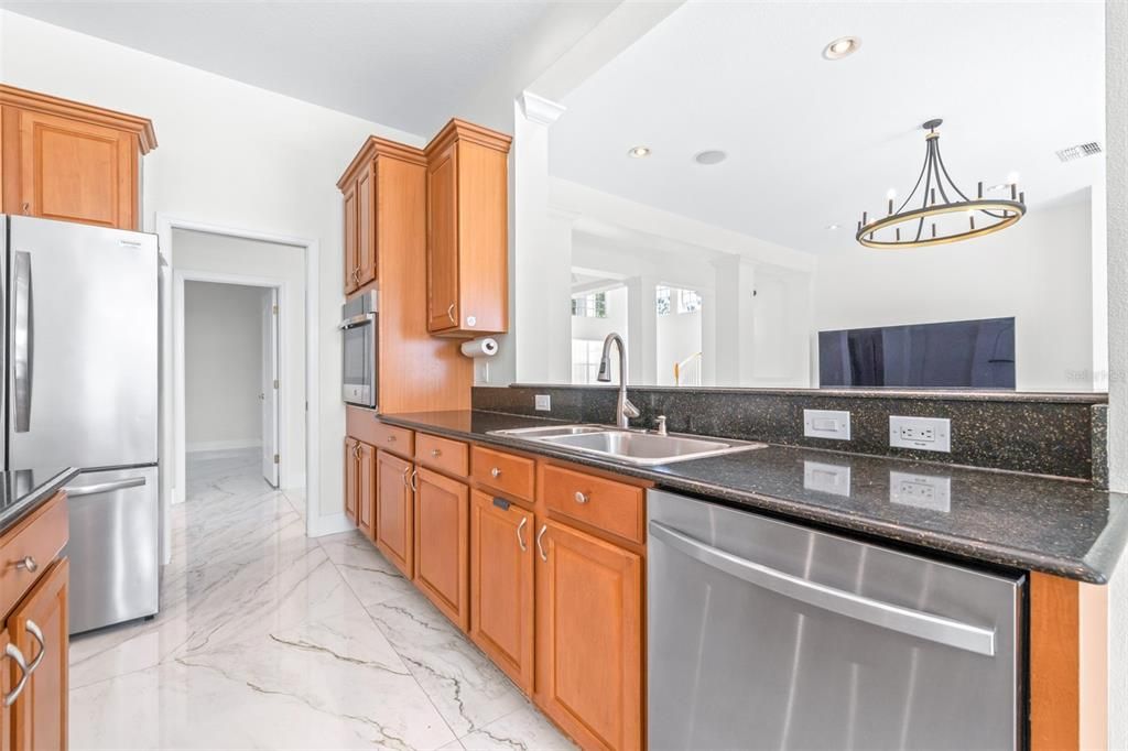 En Venta: $998,500 (5 camas, 4 baños, 3997 Pies cuadrados)
