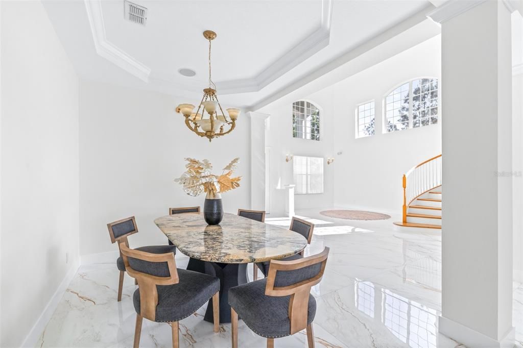 En Venta: $998,500 (5 camas, 4 baños, 3997 Pies cuadrados)