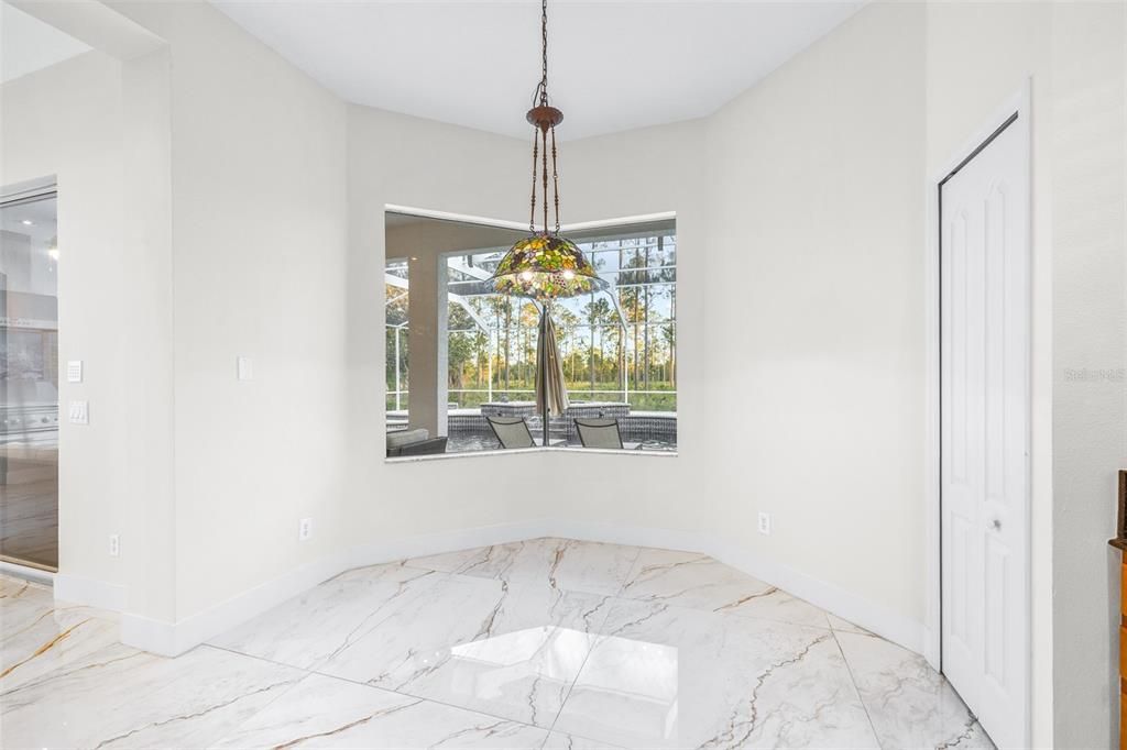 En Venta: $998,500 (5 camas, 4 baños, 3997 Pies cuadrados)