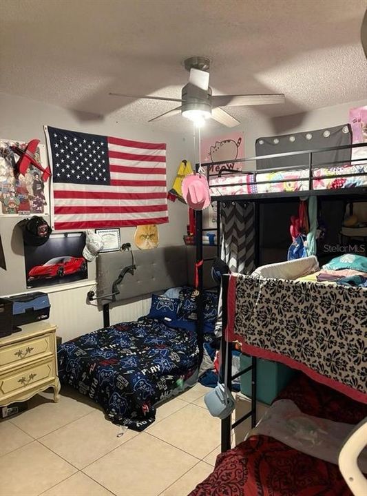 For Rent: $1,400 (2 beds, 2 baths, 1800 Square Feet)