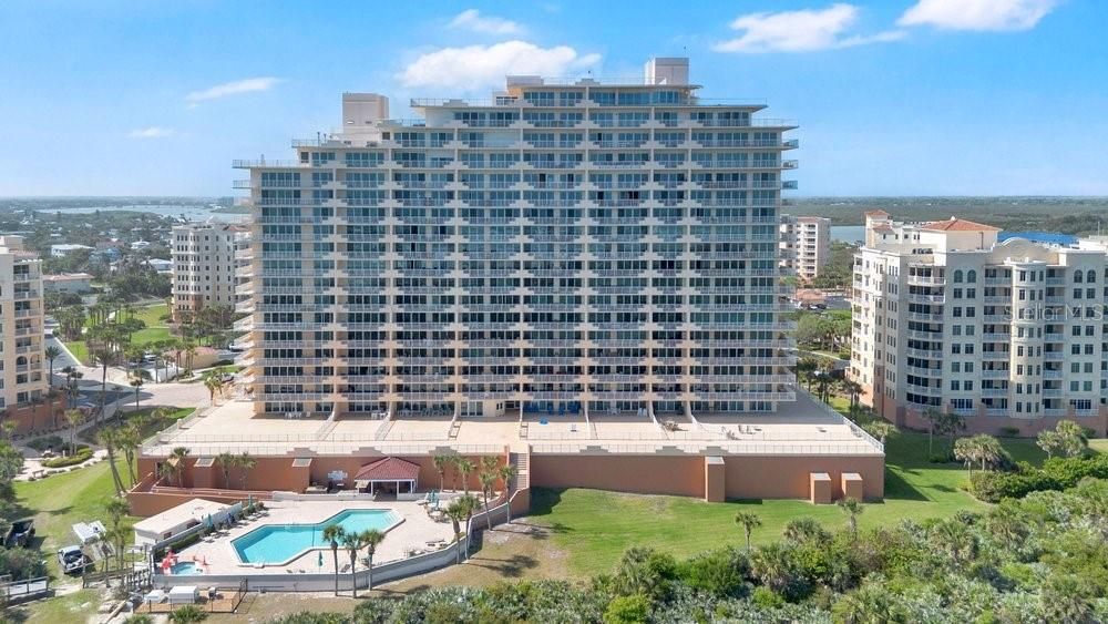 На продажу: $975,000 (2 спален, 2 ванн, 1489 Квадратных фут)