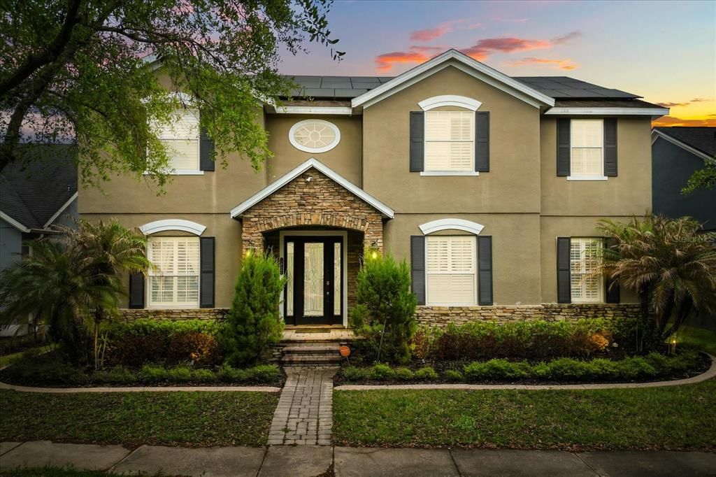 Activo con contrato: $667,000 (4 camas, 3 baños, 3222 Pies cuadrados)