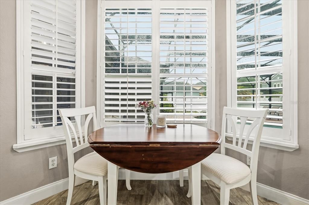 Activo con contrato: $667,000 (4 camas, 3 baños, 3222 Pies cuadrados)