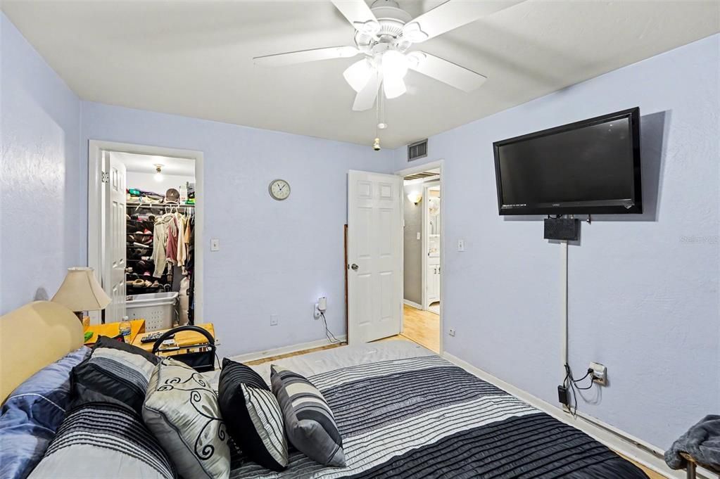 En Venta: $89,999 (2 camas, 1 baños, 874 Pies cuadrados)