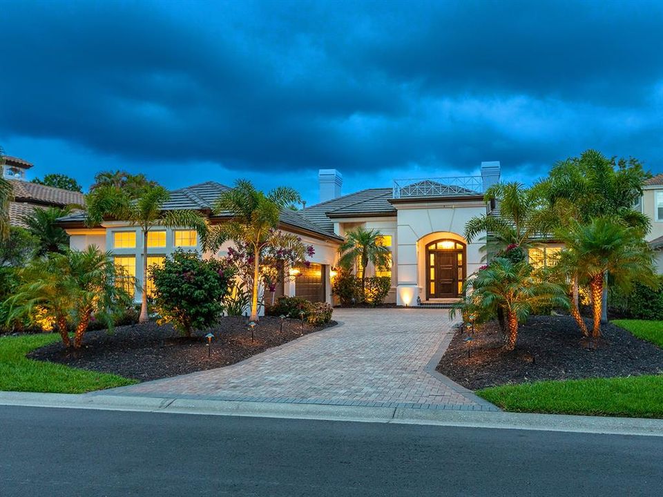 En Venta: $1,895,000 (4 camas, 3 baños, 3170 Pies cuadrados)