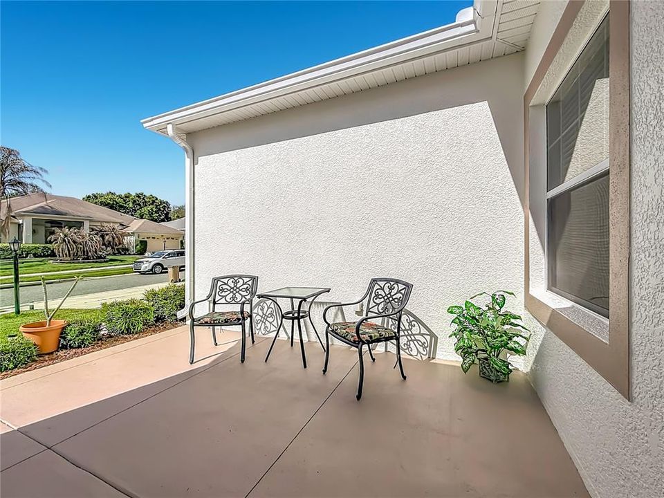 Active With Contract: $385,000 (3 beds, 2 baths, 2227 Square Feet)