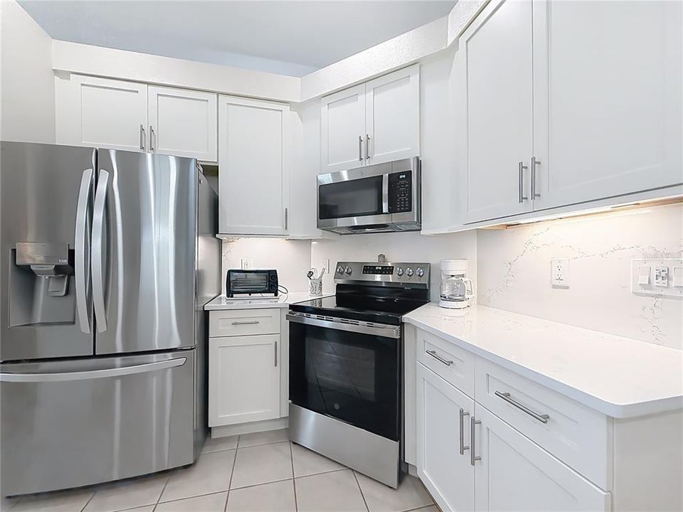 Active With Contract: $385,000 (3 beds, 2 baths, 2227 Square Feet)