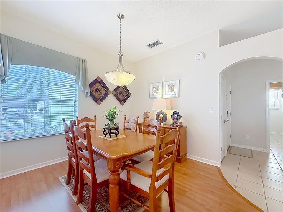 Active With Contract: $385,000 (3 beds, 2 baths, 2227 Square Feet)