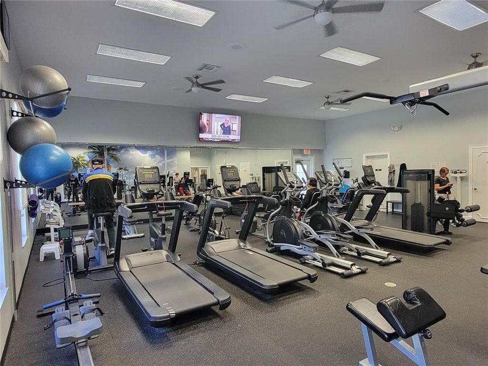 Active With Contract: $385,000 (3 beds, 2 baths, 2227 Square Feet)
