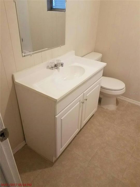 В аренду: $800 (2 спален, 1 ванн, 944 Квадратных фут)