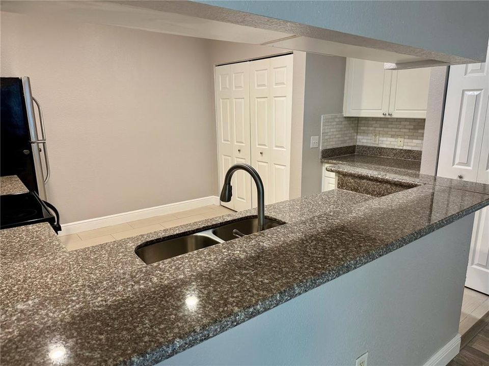 В аренду: $1,995 (3 спален, 2 ванн, 1333 Квадратных фут)