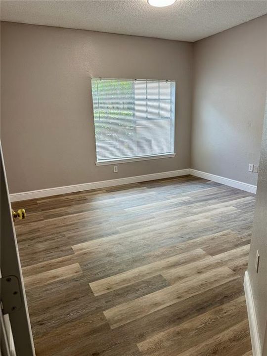 В аренду: $1,995 (3 спален, 2 ванн, 1333 Квадратных фут)