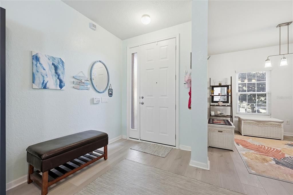 For Sale: $220,000 (2 beds, 2 baths, 1278 Square Feet)