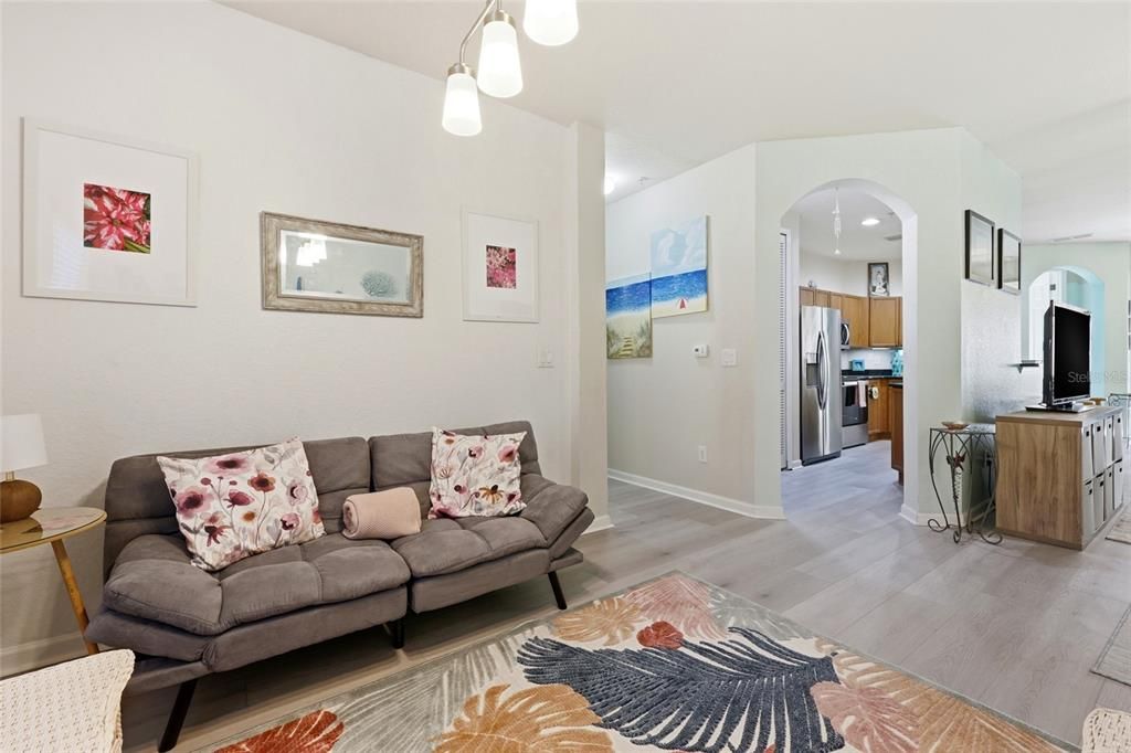 For Sale: $220,000 (2 beds, 2 baths, 1278 Square Feet)