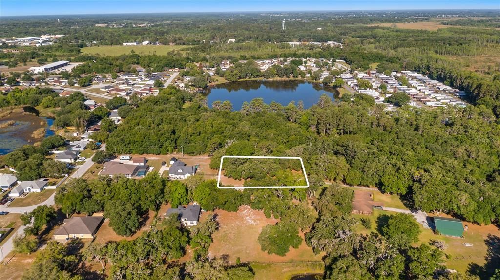 En Venta: $175,000 (0.88 acres)