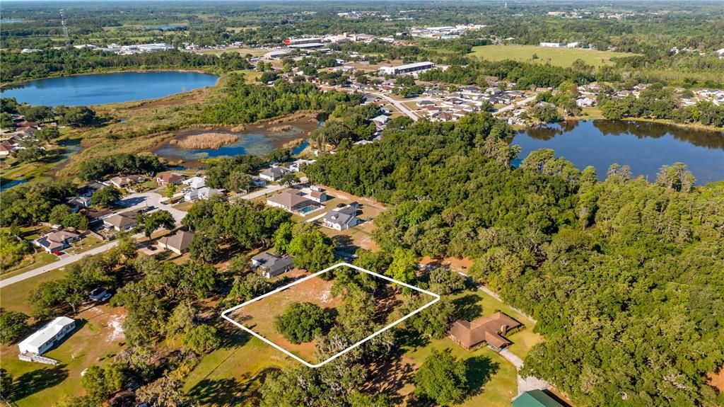 En Venta: $175,000 (1.04 acres)