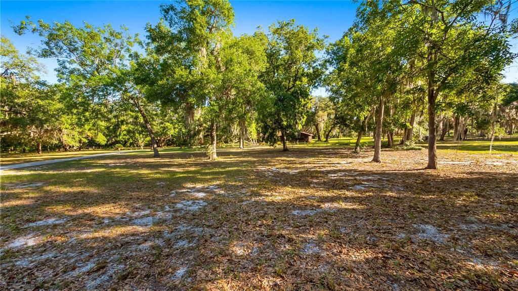 En Venta: $175,000 (1.04 acres)