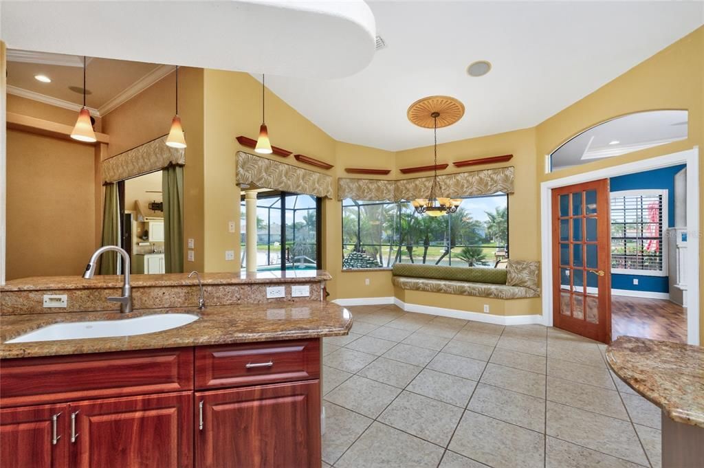 For Sale: $525,000 (3 beds, 2 baths, 2514 Square Feet)