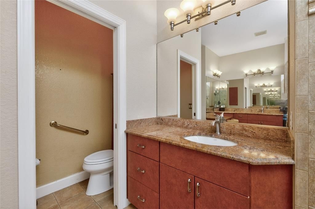 For Sale: $525,000 (3 beds, 2 baths, 2514 Square Feet)