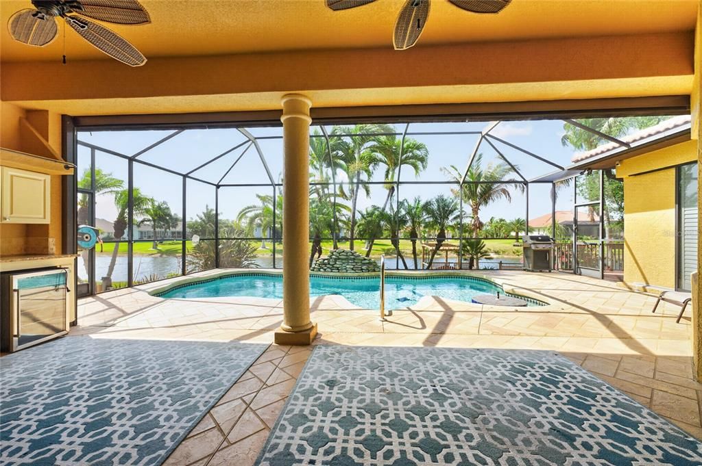 For Sale: $525,000 (3 beds, 2 baths, 2514 Square Feet)