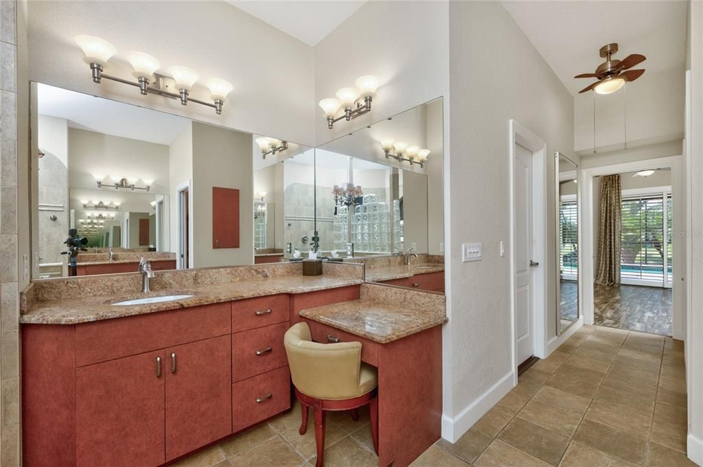 For Sale: $525,000 (3 beds, 2 baths, 2514 Square Feet)