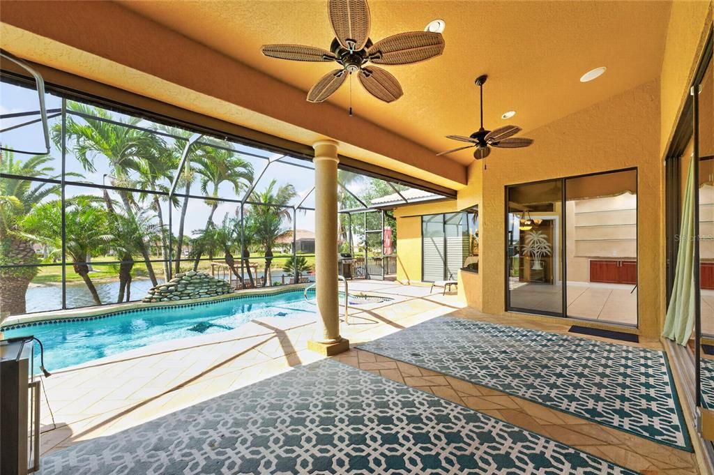 For Sale: $525,000 (3 beds, 2 baths, 2514 Square Feet)
