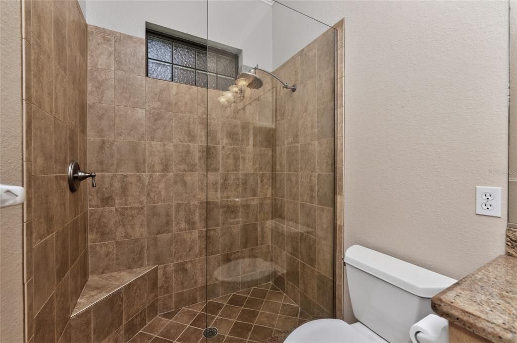 For Sale: $525,000 (3 beds, 2 baths, 2514 Square Feet)