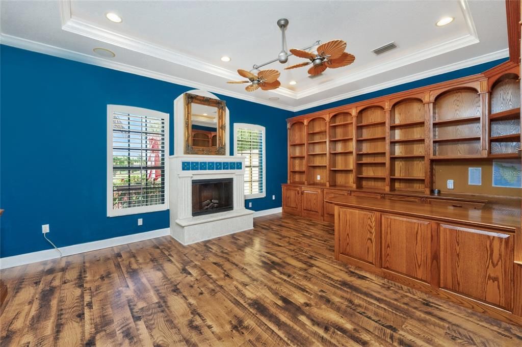 For Sale: $525,000 (3 beds, 2 baths, 2514 Square Feet)