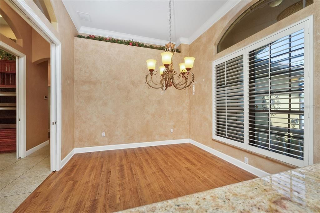 For Sale: $525,000 (3 beds, 2 baths, 2514 Square Feet)