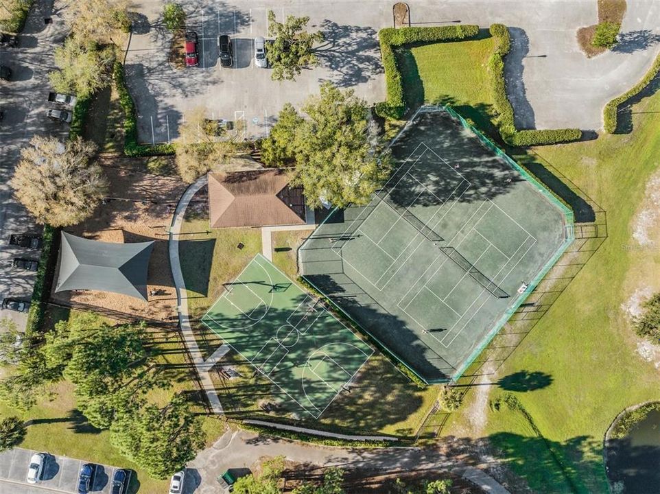 На продажу: $699,900 (4 спален, 3 ванн, 2390 Квадратных фут)